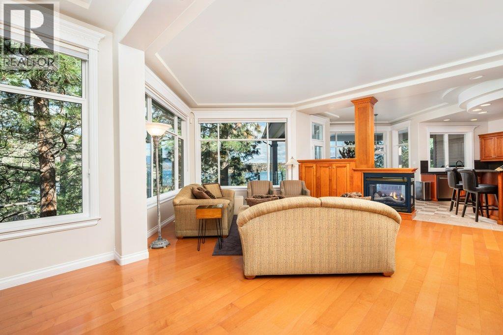 13713 Ponderosa Way, Coldstream