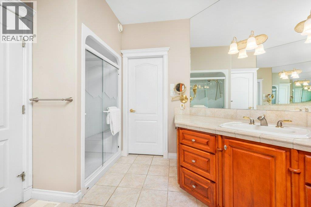 13713 Ponderosa Way, Coldstream