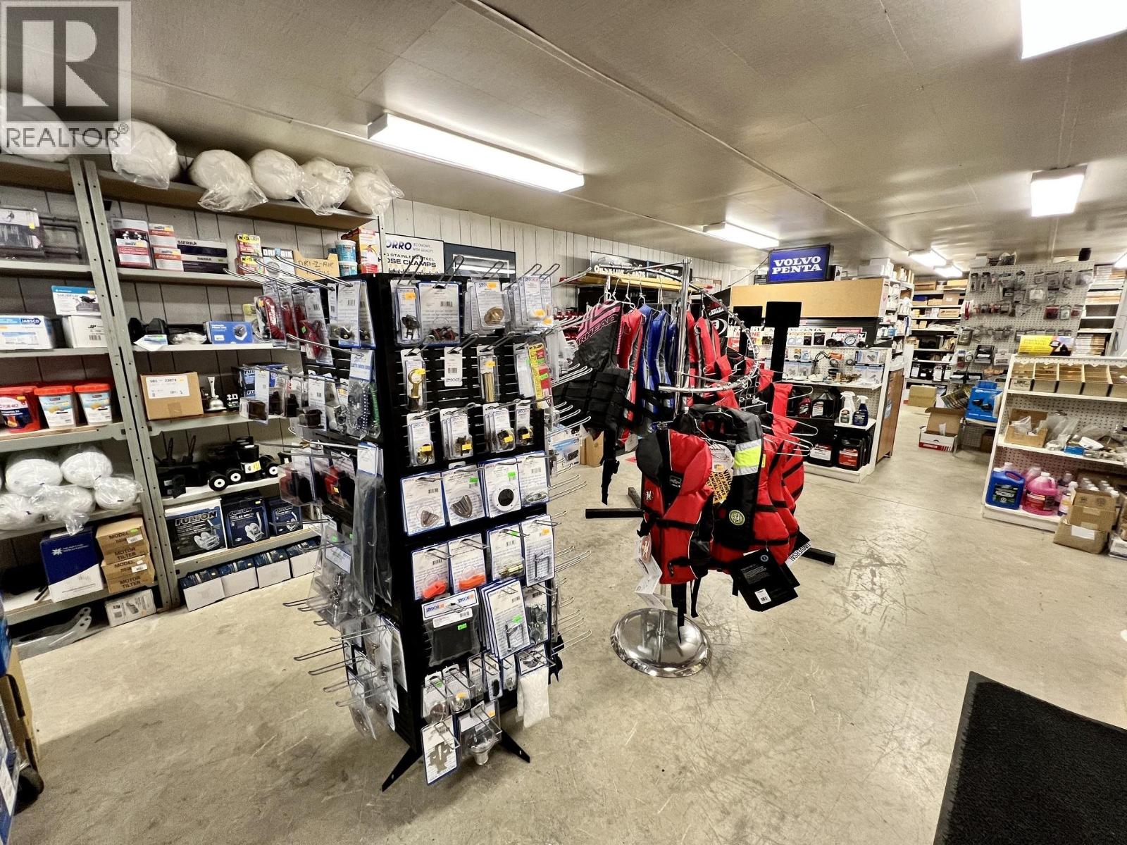 905 16 Highway, Burns Lake