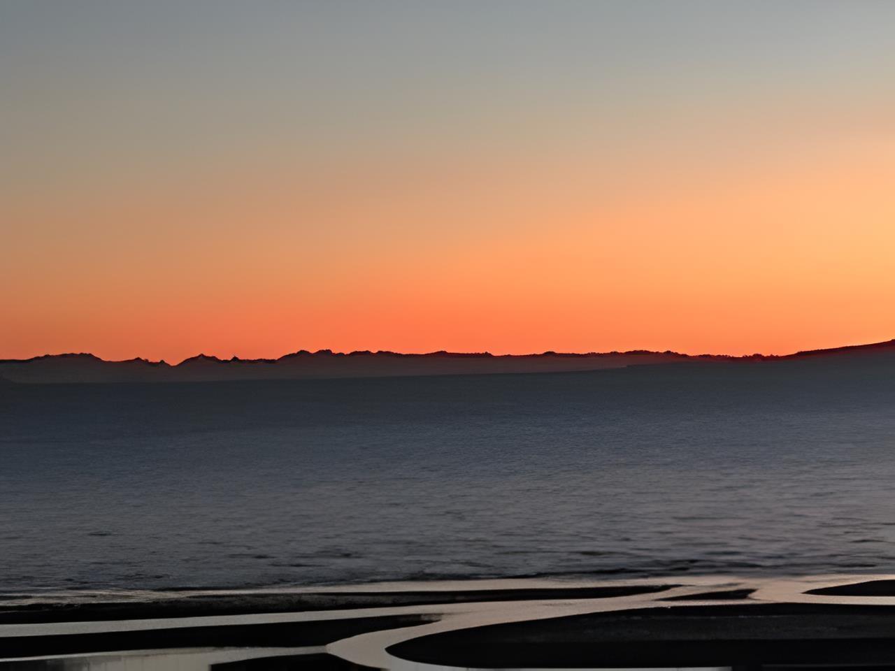 406 15621 MARINE DRIVE, White Rock