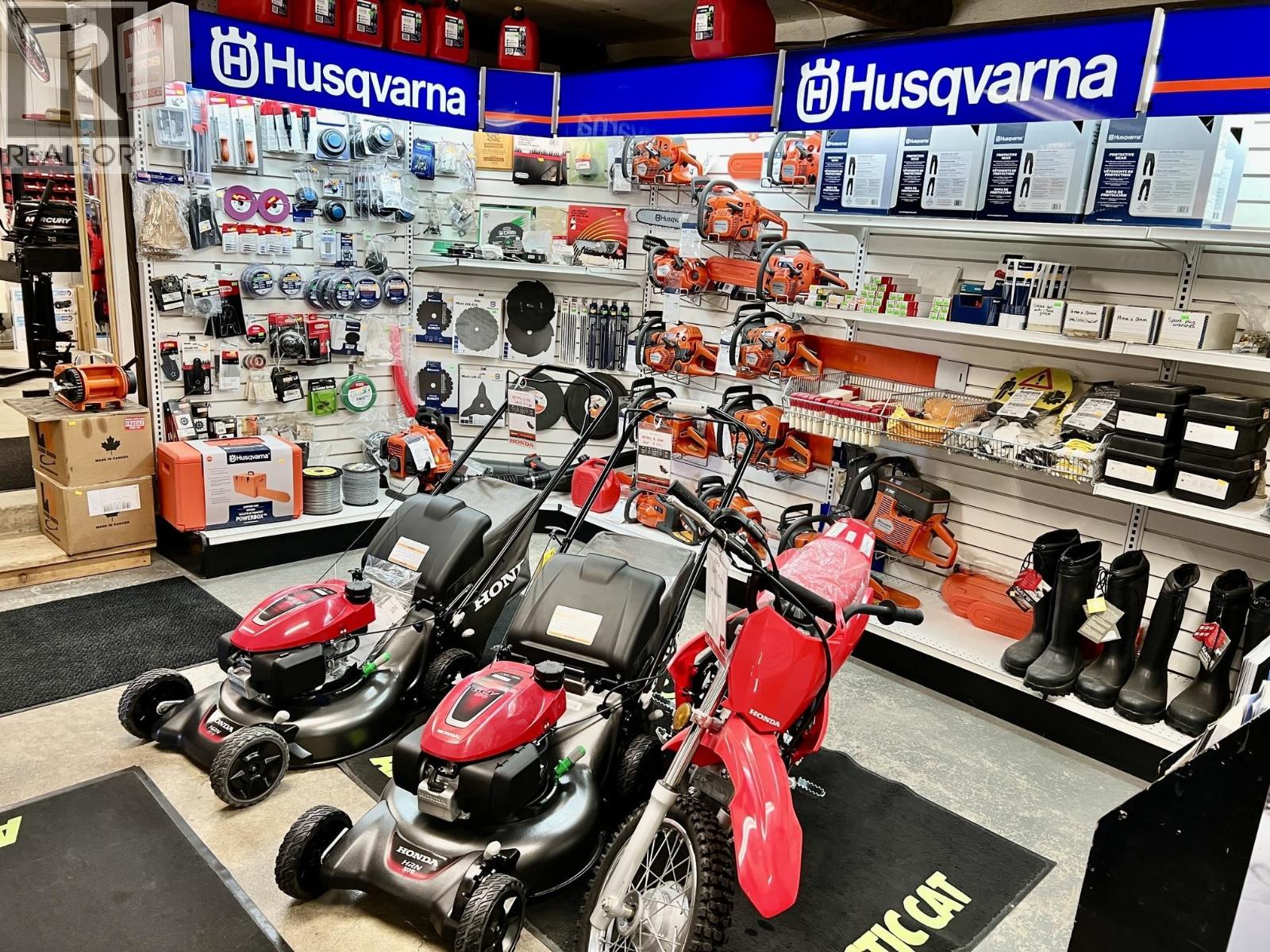 905 16 Highway, Burns Lake