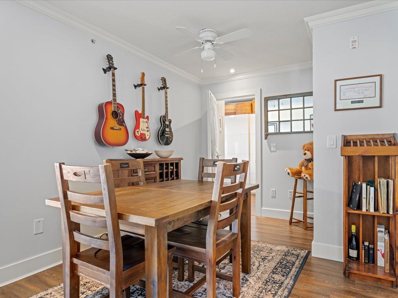 406 15621 MARINE DRIVE, White Rock