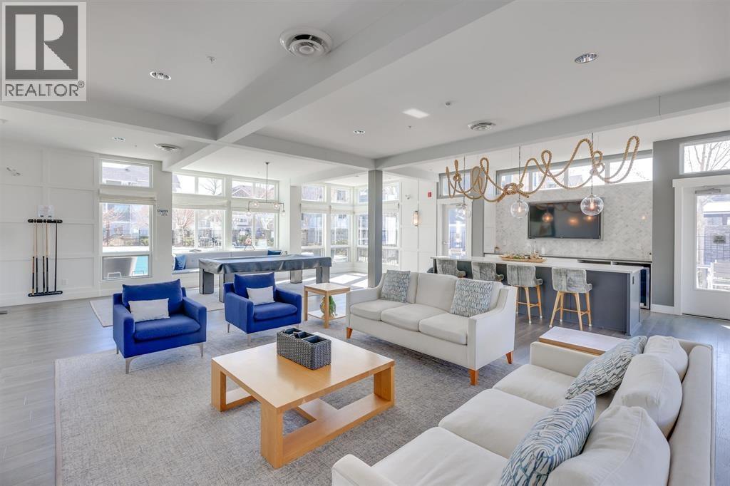 #12B-5551 ADMIRAL Way, Delta