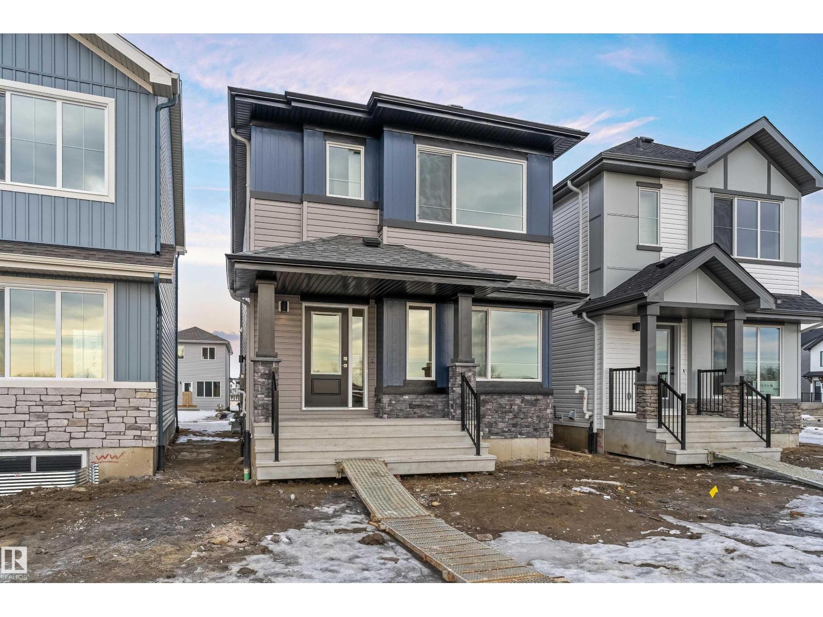 1012 14 AV NW - 2