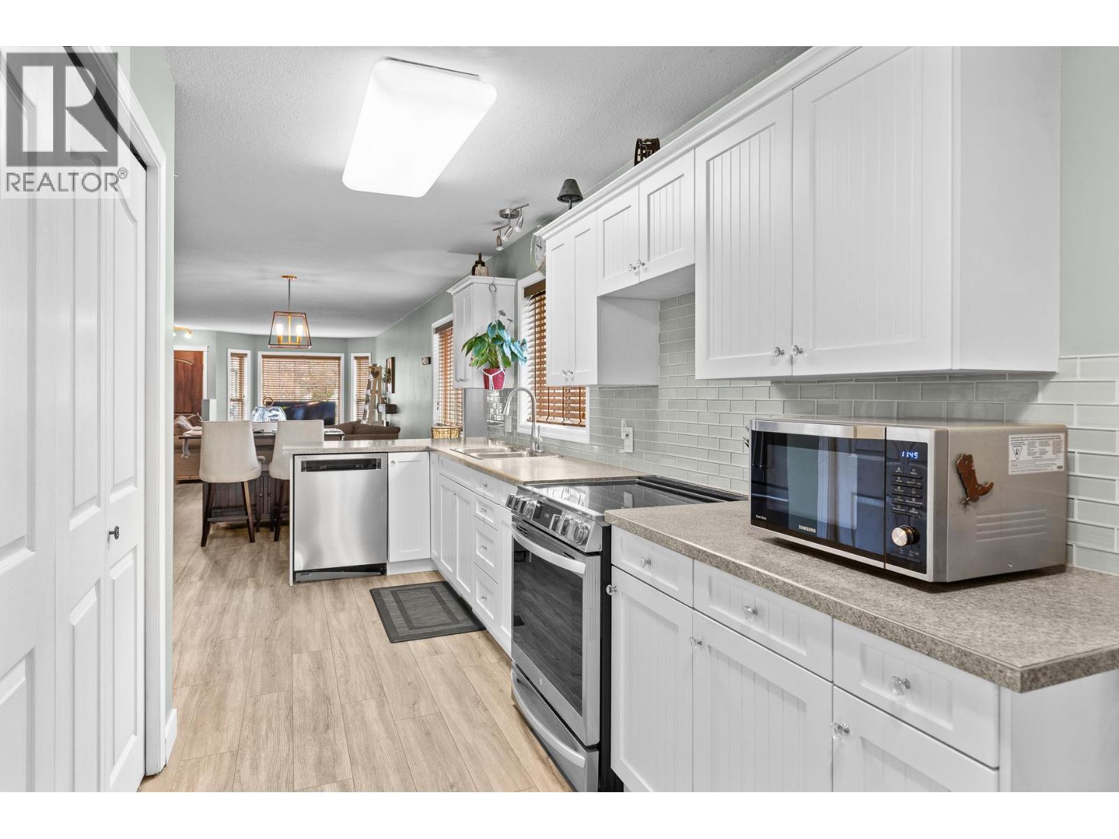 190 RITCHIE COURT - 18