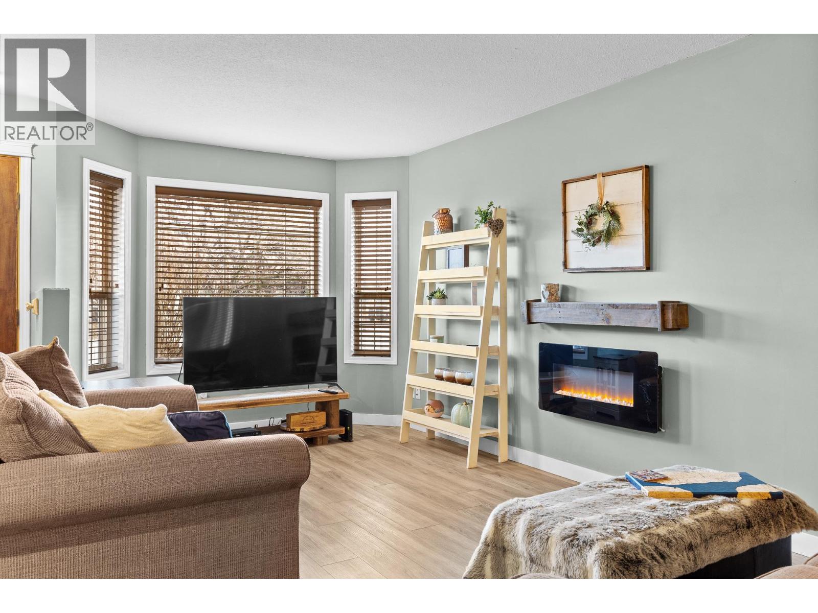 190 RITCHIE COURT - 32