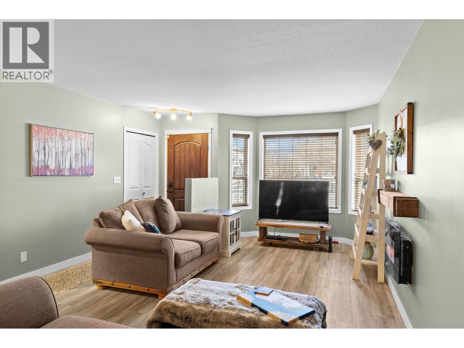 190 Ritchie Court - 5