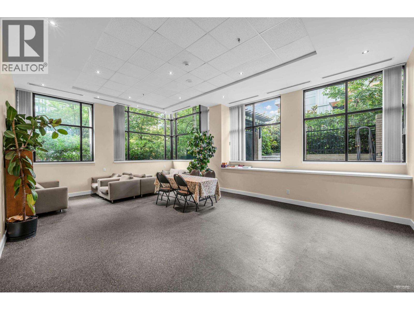 1501 1003 BURNABY STREET