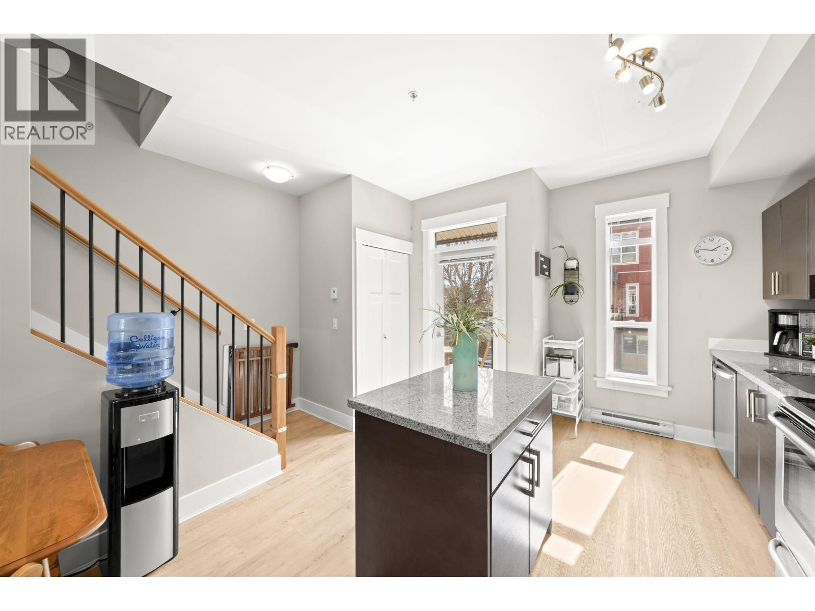 #206-4808 LINDEN Drive, Delta