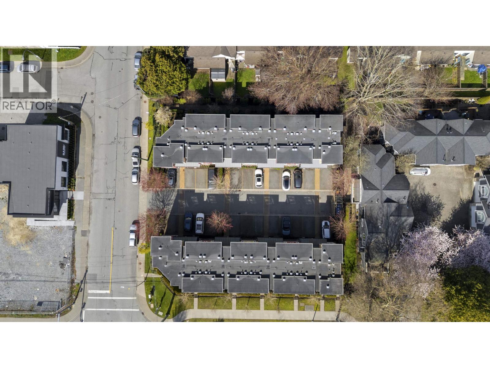 #206-4808 LINDEN Drive, Delta