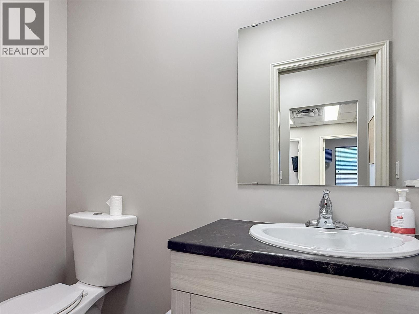 109 140 Commercial Drive, Kelowna