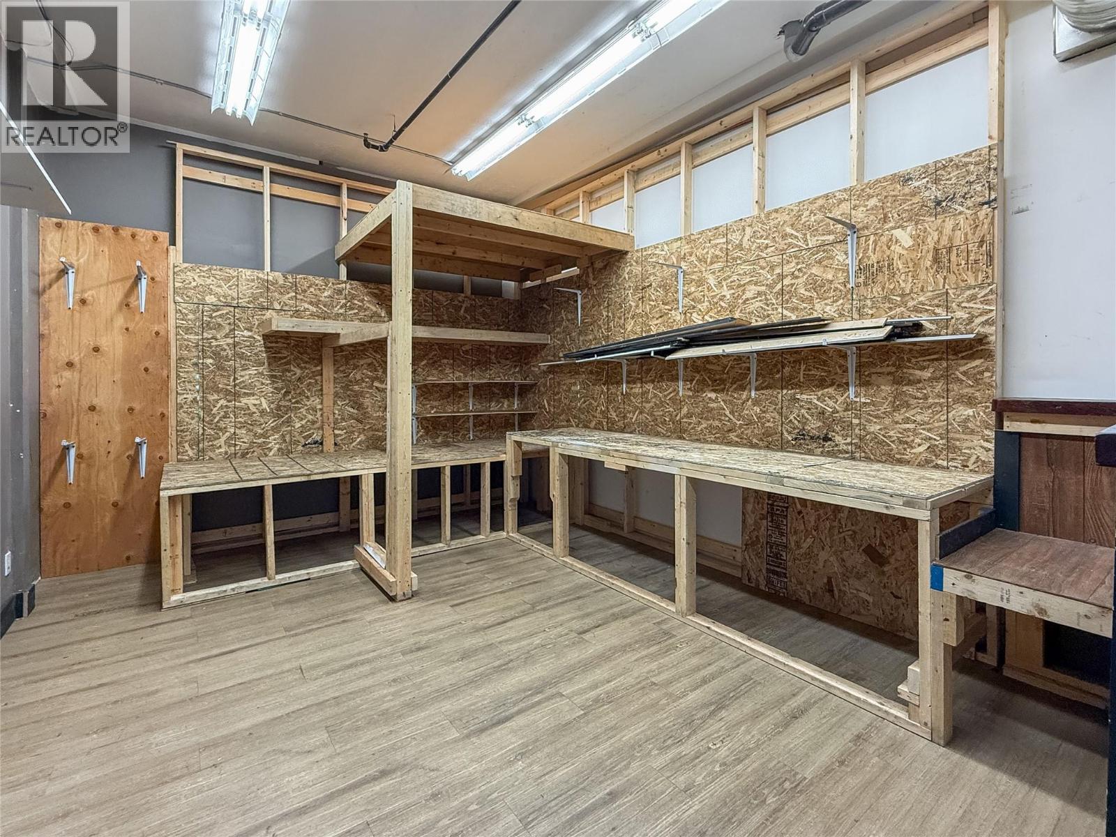 109 140 Commercial Drive, Kelowna