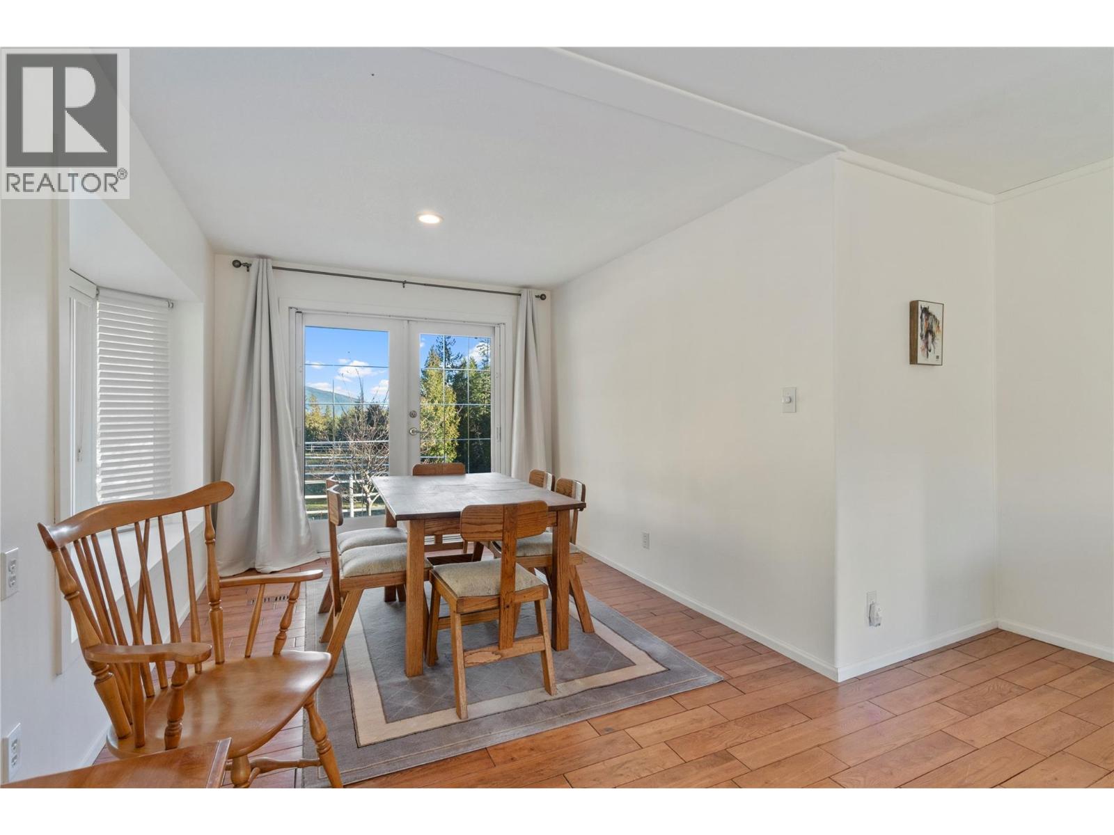 4091 10 Avenue SE - 6