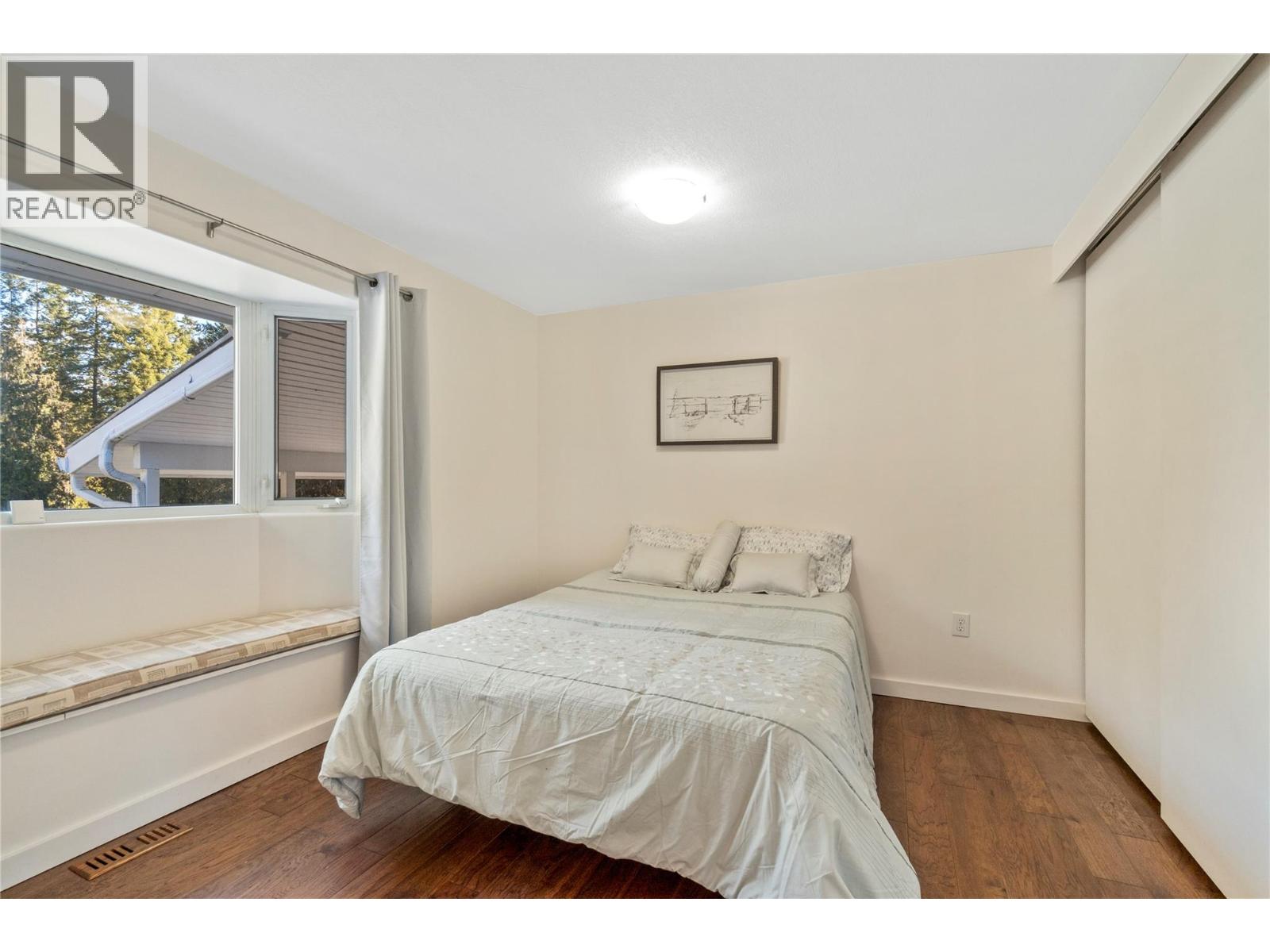 4091 10 Avenue SE - 15