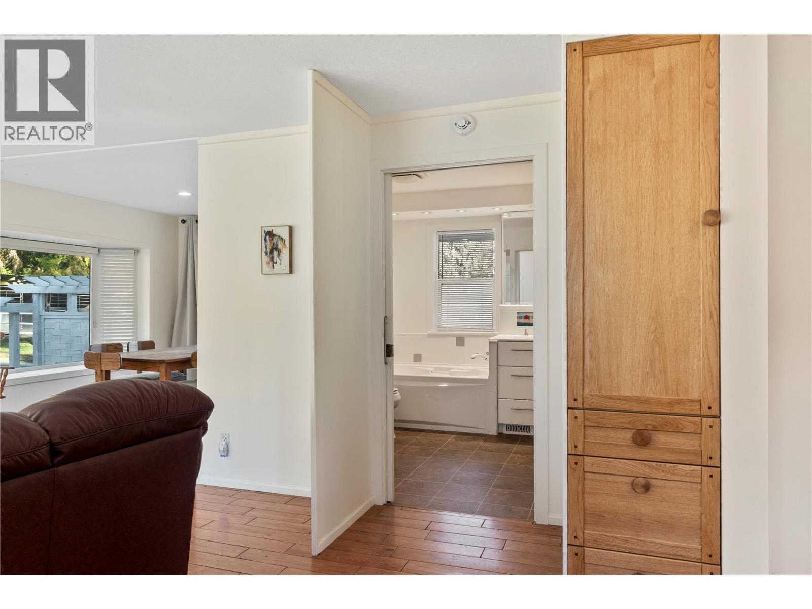 4091 10 Avenue SE, Salmon Arm