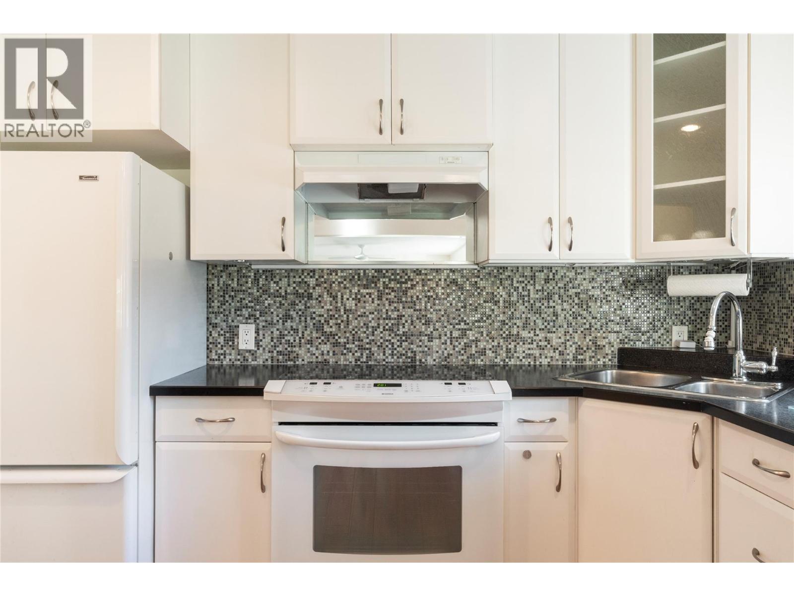 4091 10 Avenue SE, Salmon Arm