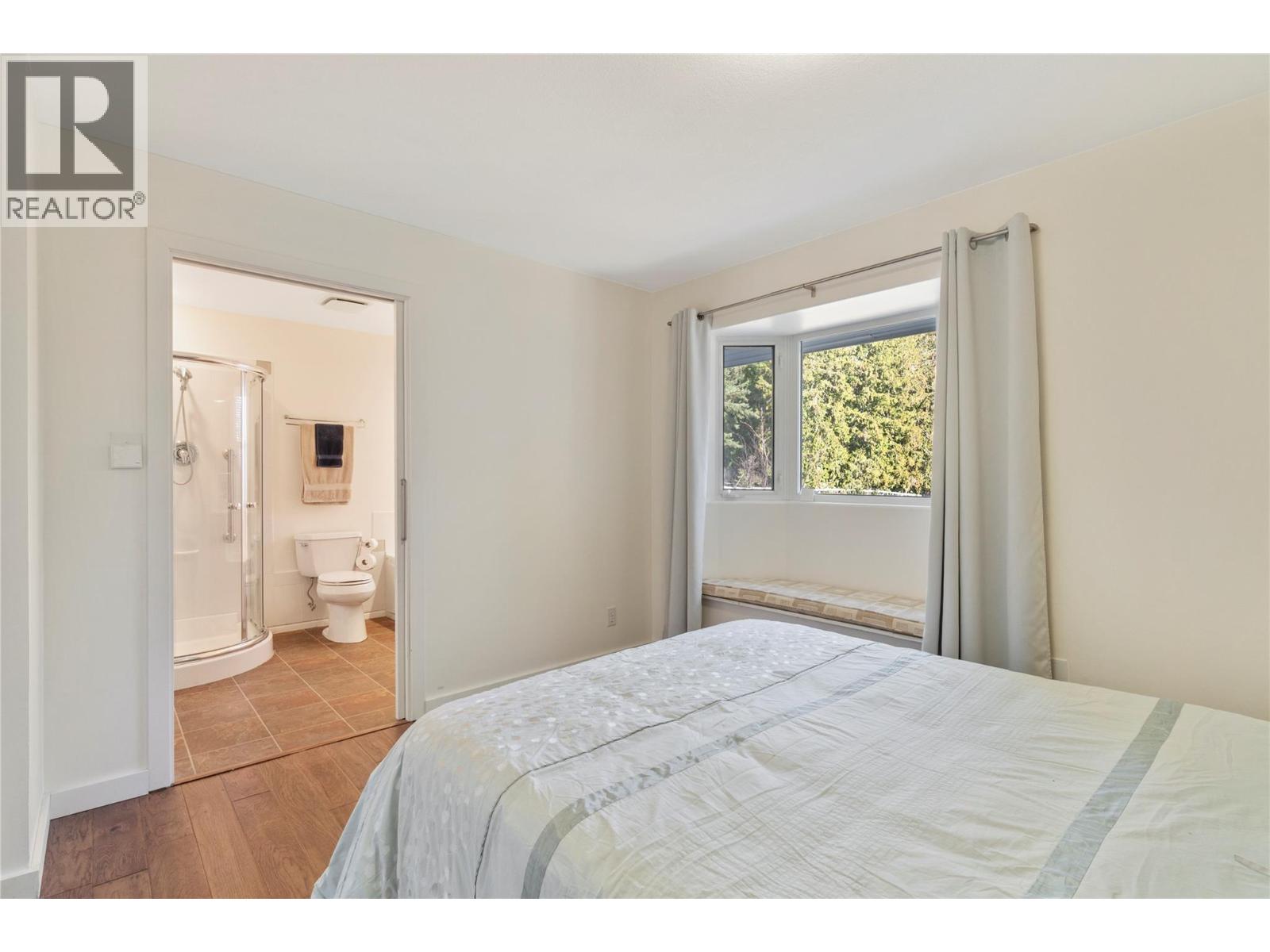 4091 10 Avenue SE, Salmon Arm