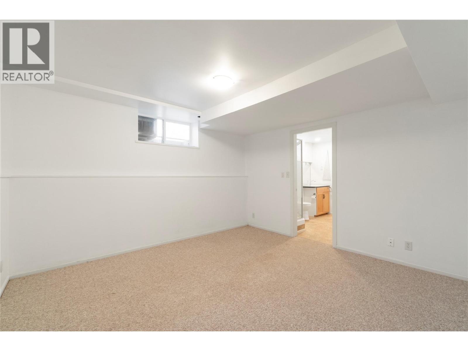 4091 10 Avenue SE - 24