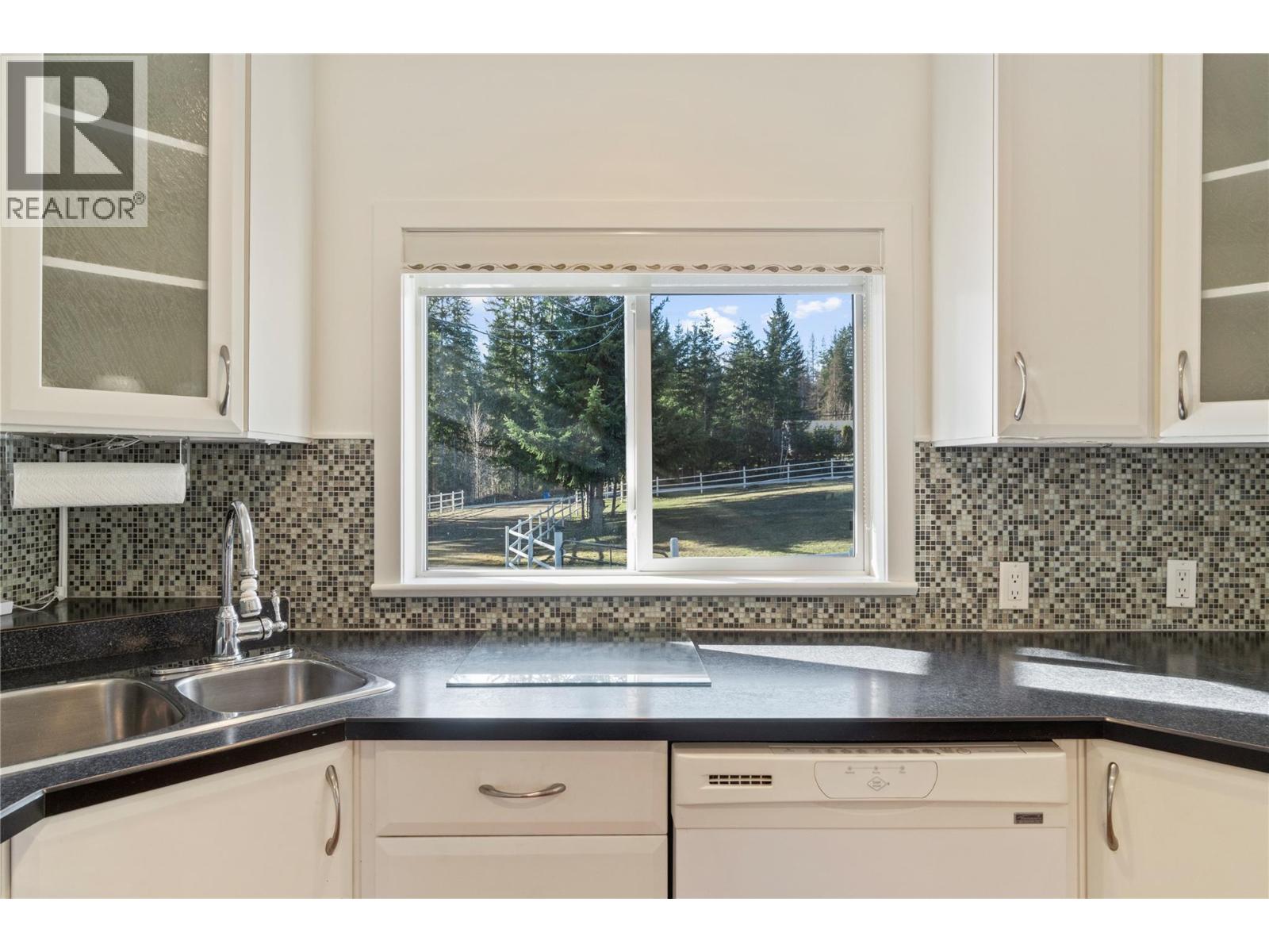 4091 10 Avenue SE - 12