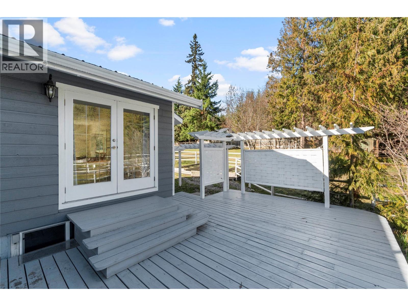 4091 10 Avenue SE, Salmon Arm