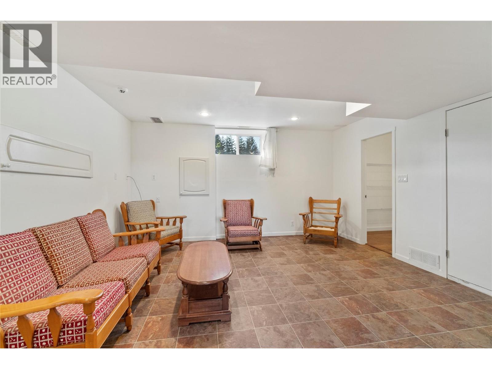 4091 10 Avenue SE, Salmon Arm