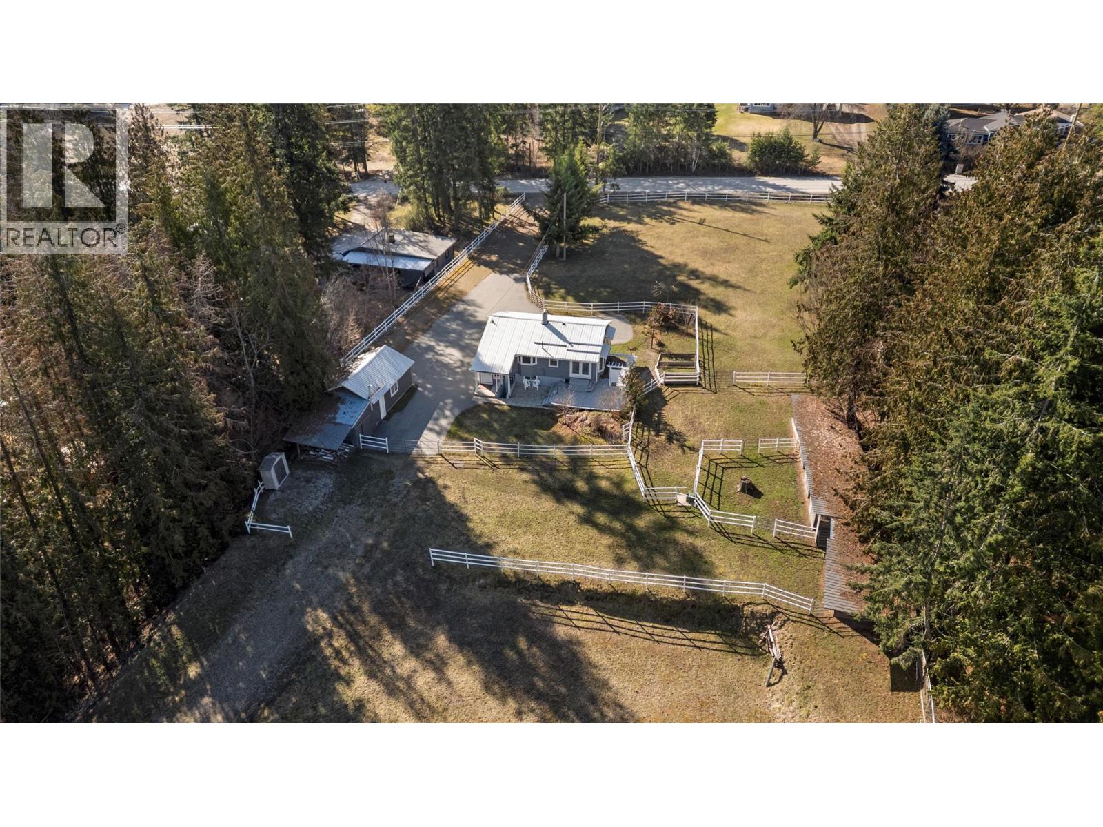 4091 10 Avenue SE, Salmon Arm