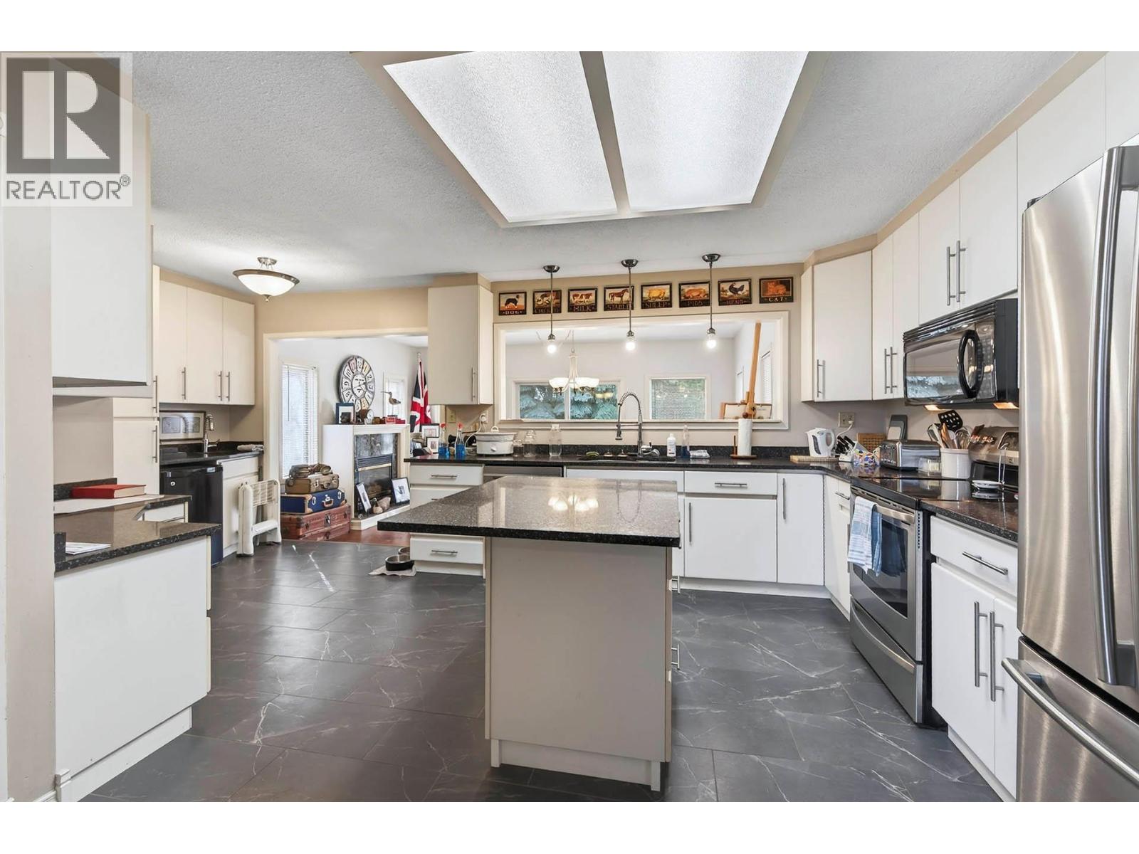 877 McArthur Drive, Kamloops