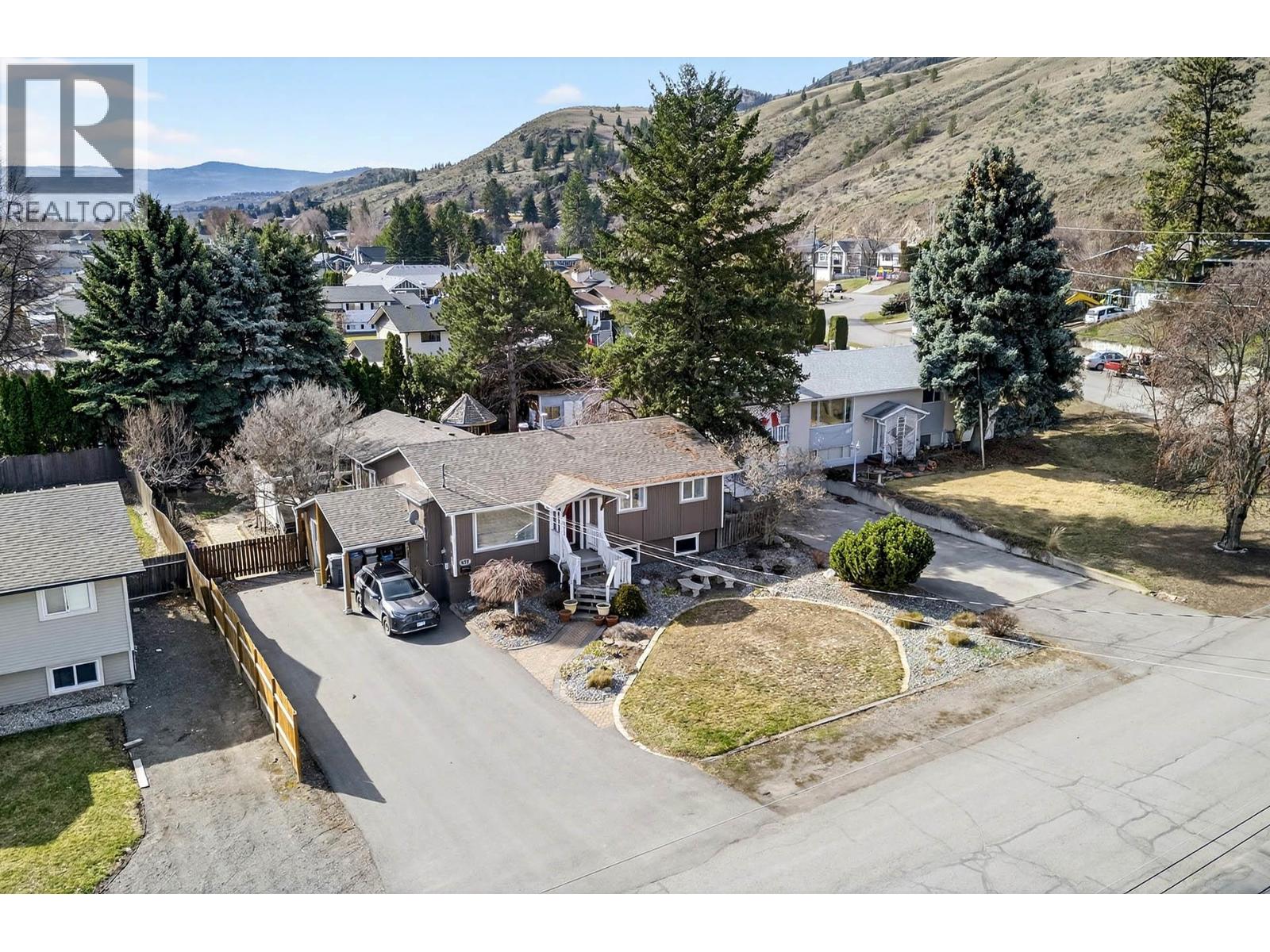 877 McArthur Drive, Kamloops
