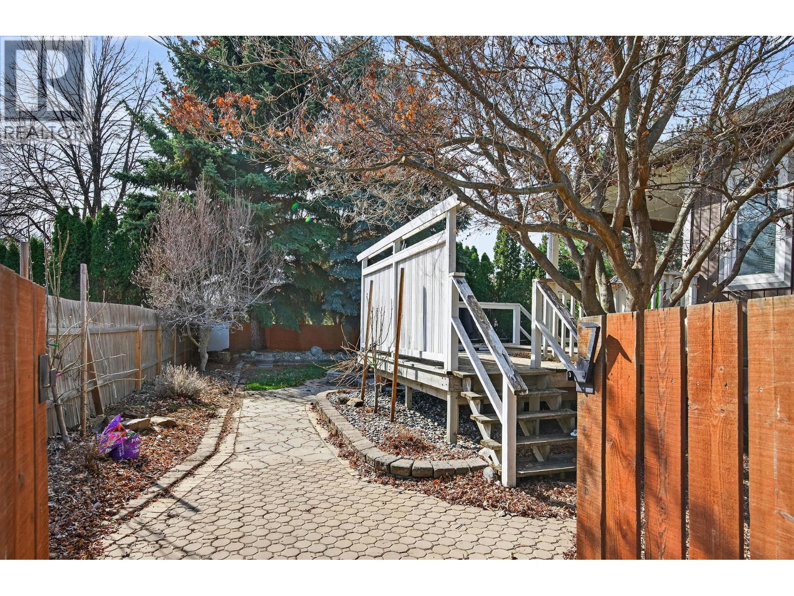 877 McArthur Drive, Kamloops