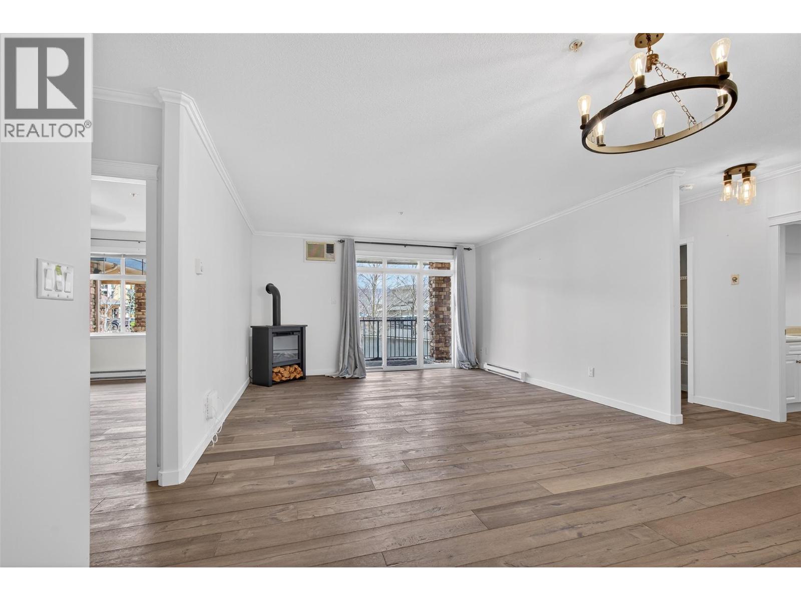 #101 303 Whitman Road - 4