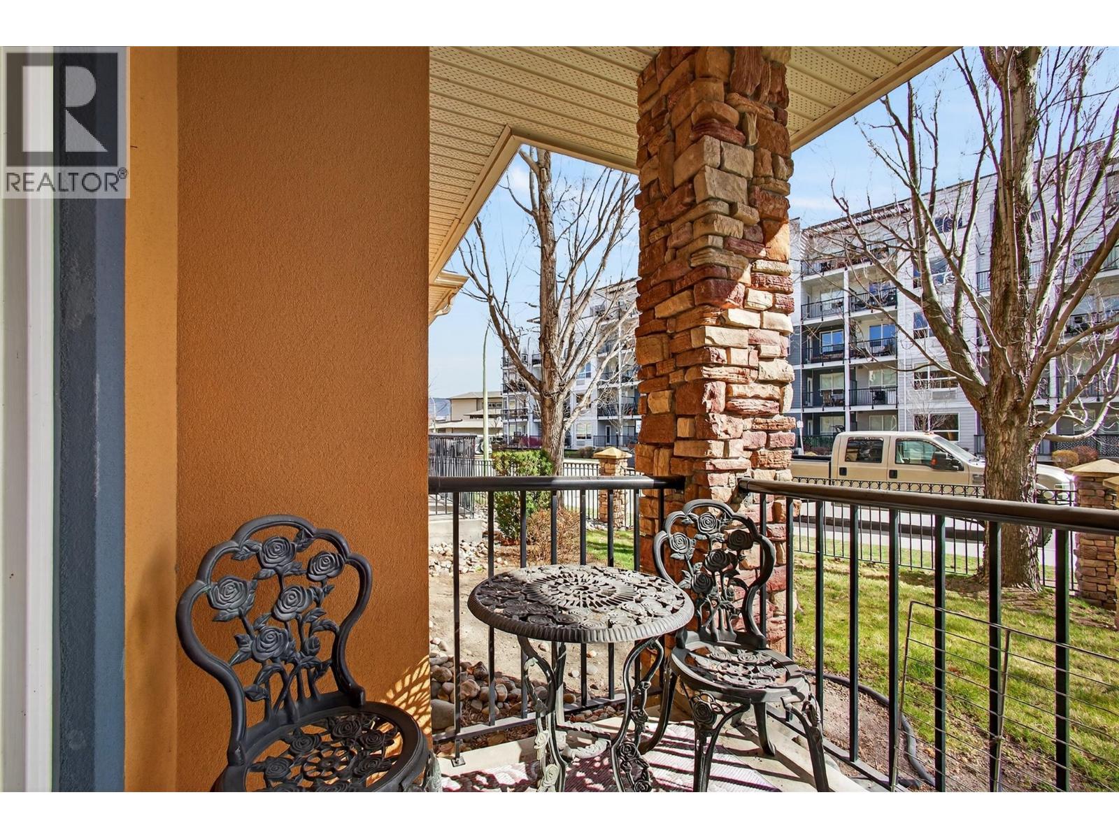 #101 303 Whitman Road - 26