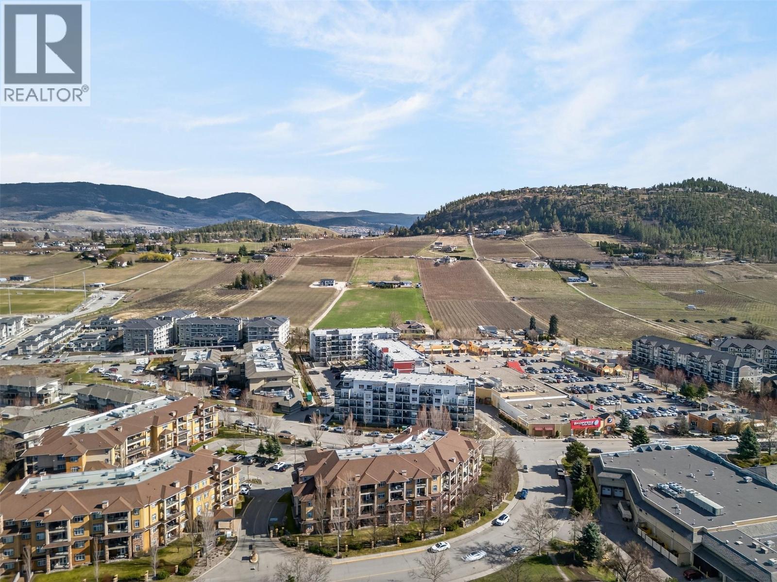 #101 303 WHITMAN ROAD - 33