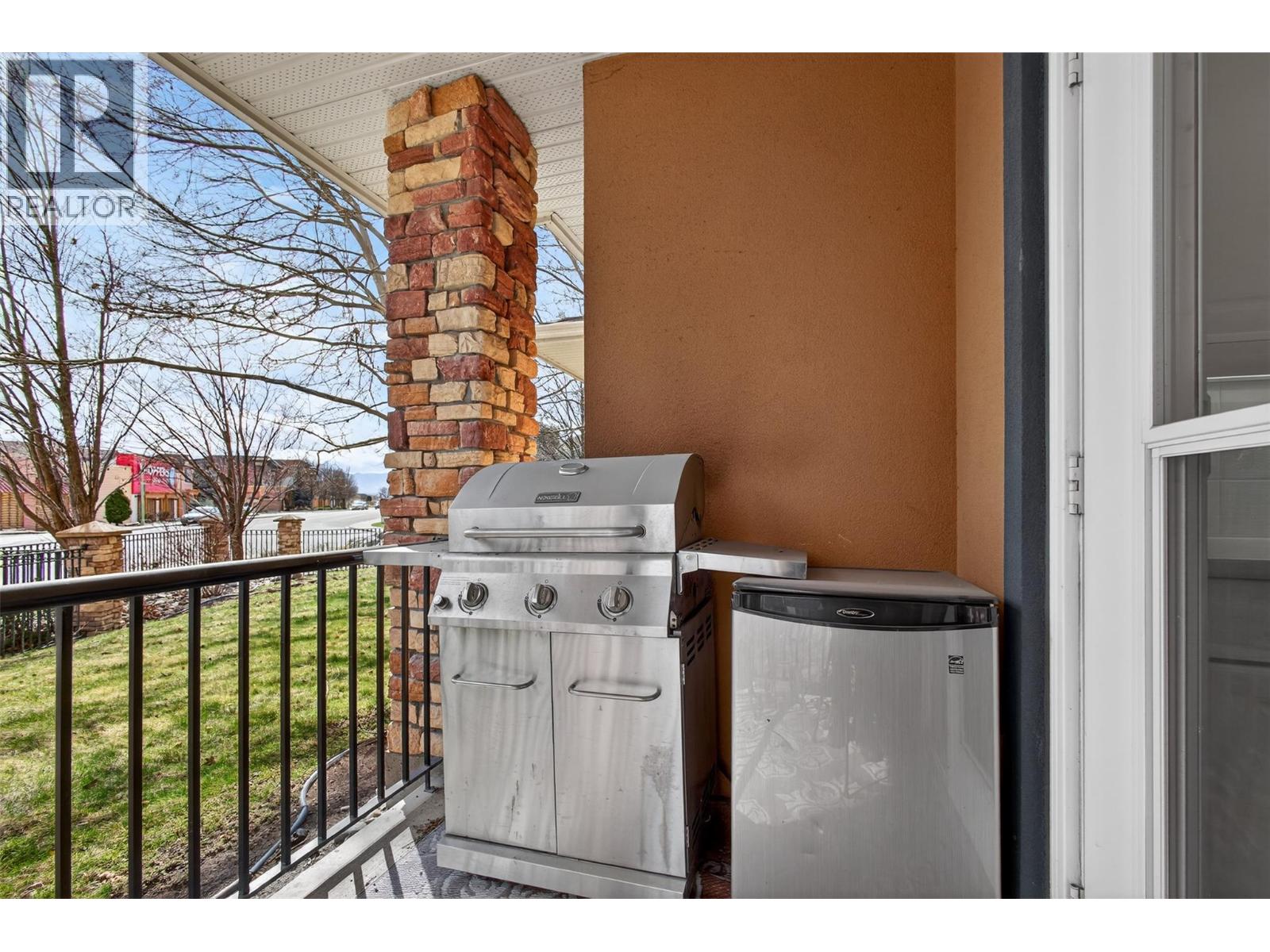#101 303 Whitman Road - 28