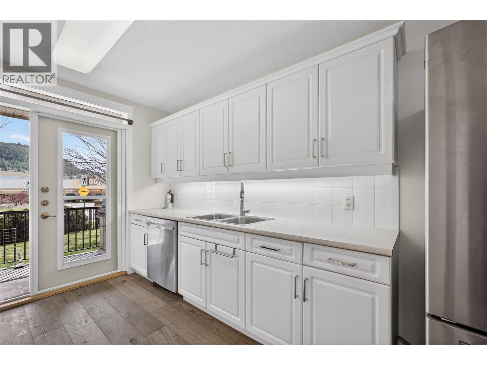 #101 303 Whitman Road - 9
