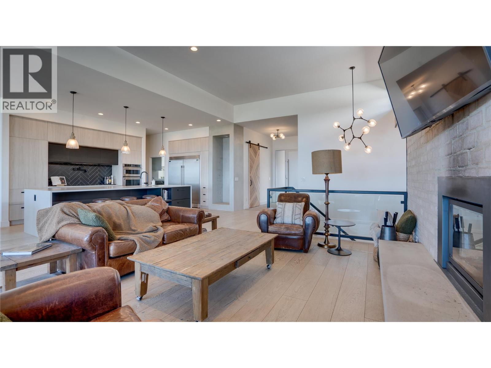  1220 Ponds Avenue, Kelowna