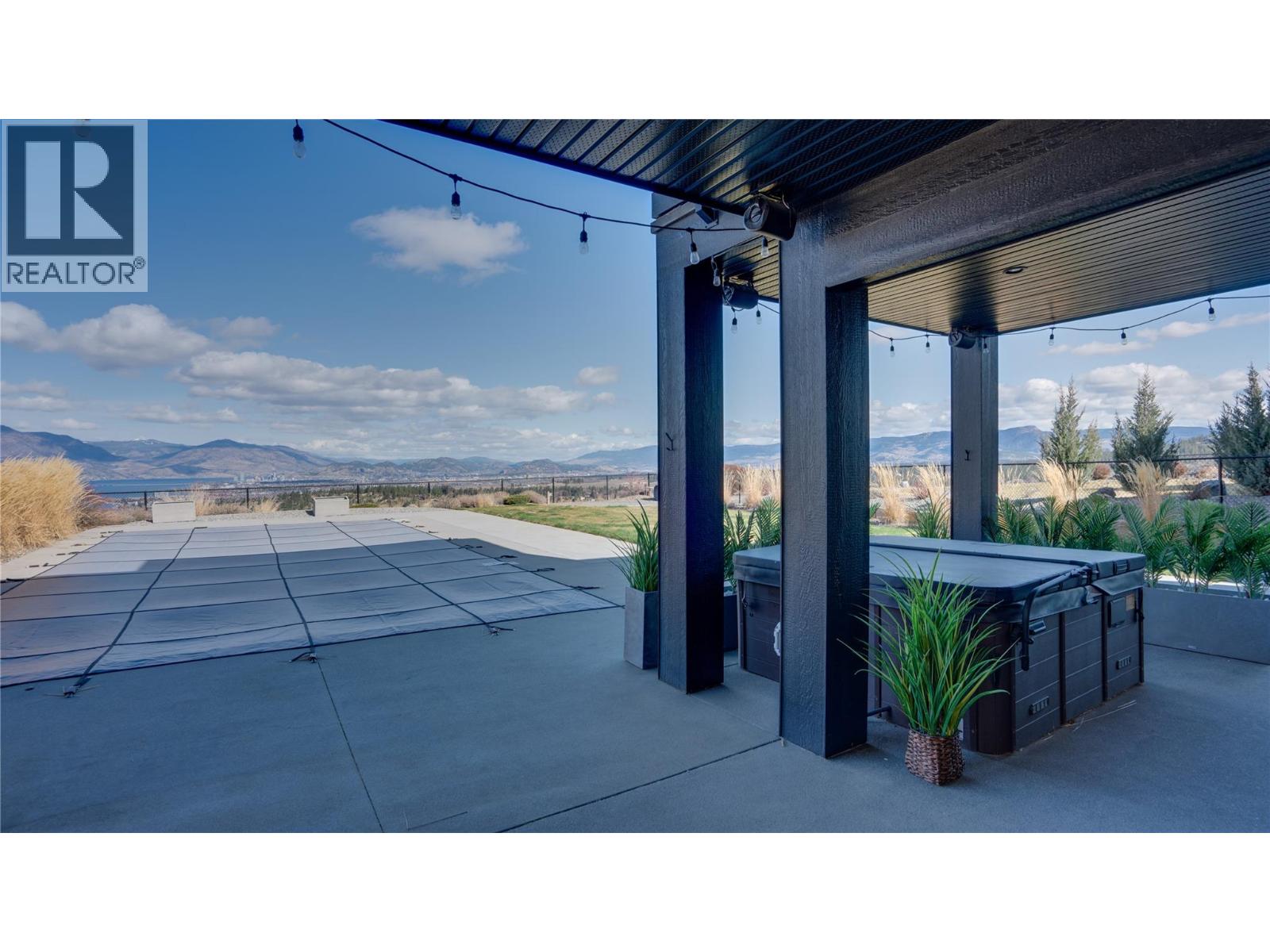  1220 Ponds Avenue, Kelowna