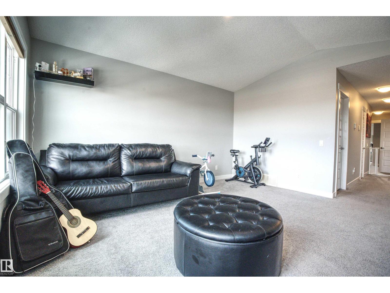 20503 99 AV NW, Edmonton