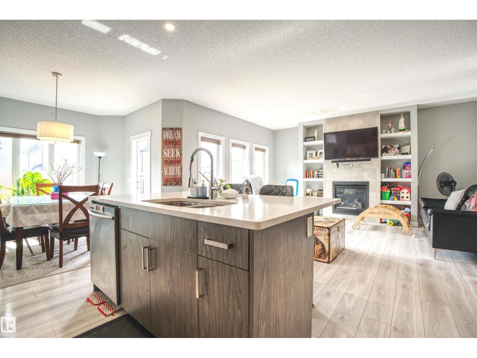 20503 99 AV NW, Edmonton