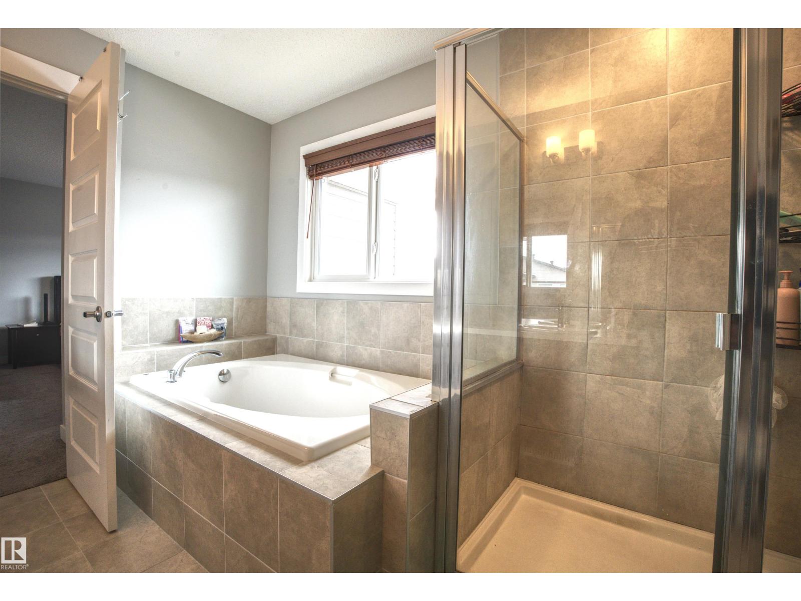 20503 99 AV NW, Edmonton