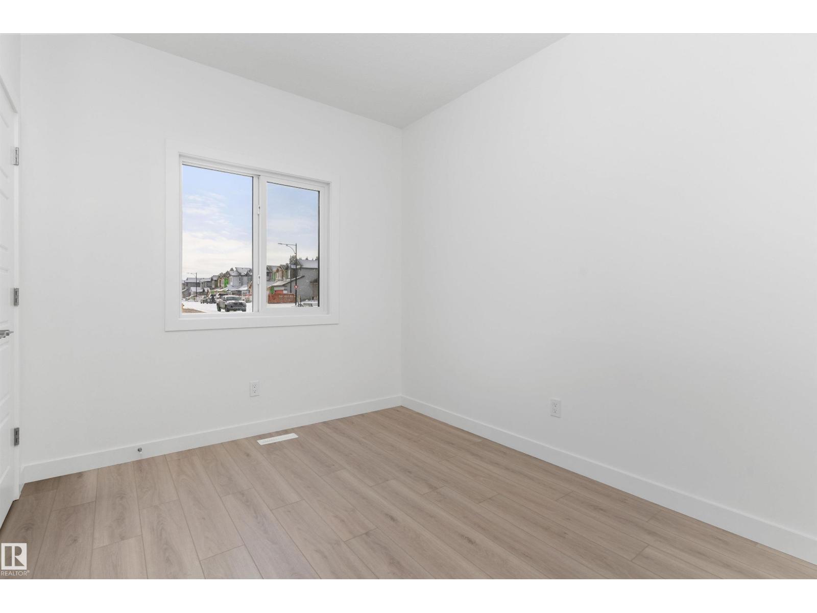 20719 43 AV NW - 10