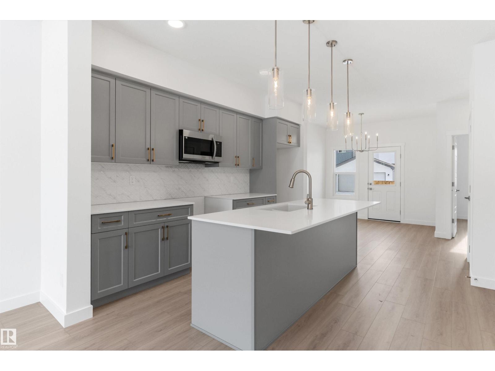 20719 43 AV NW - 19