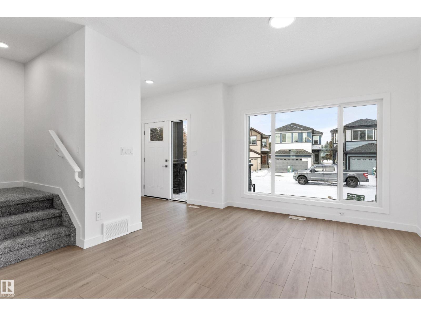 20719 43 AV NW - 25