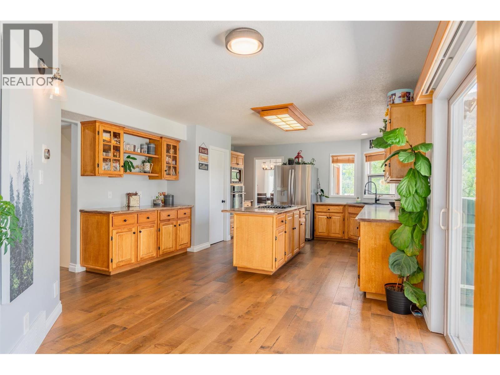 507 15TH Avenue, Genelle