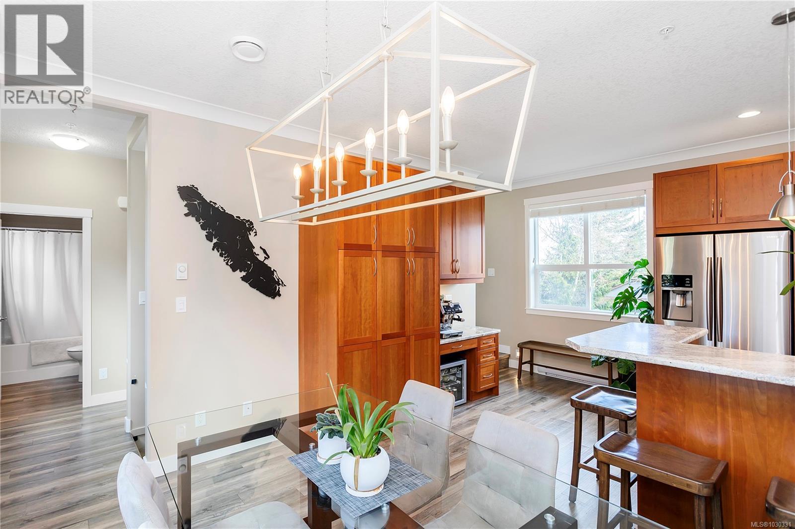 #2 6117 Glacier Way - 7