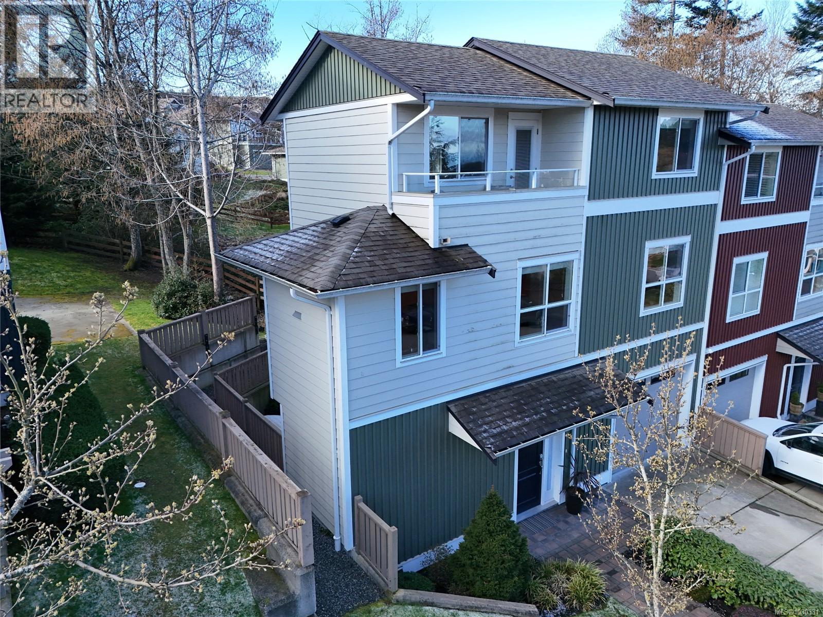 #2 6117 Glacier Way - 34