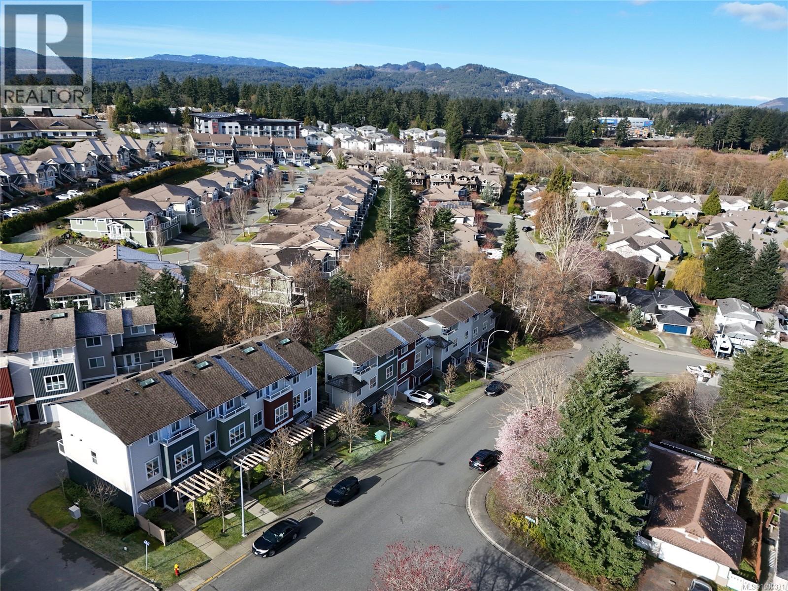 #2 6117 Glacier Way - 36