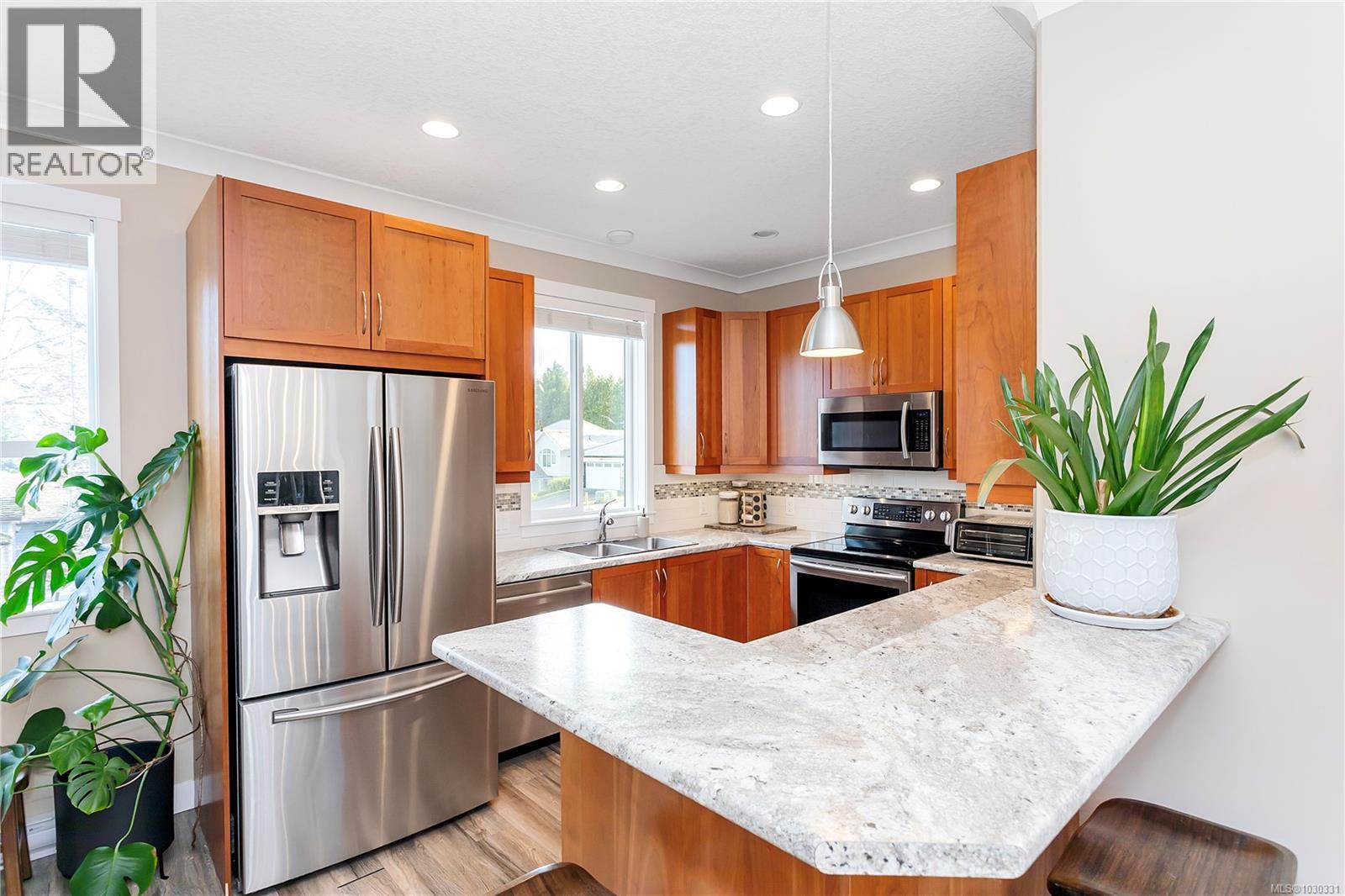 #2 6117 Glacier Way - 2