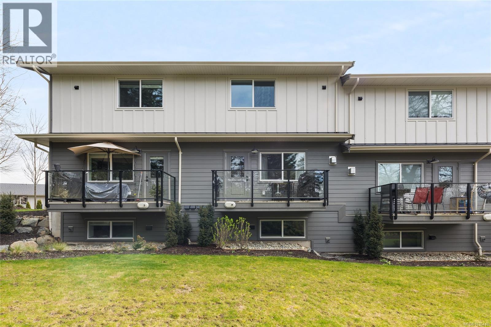 #24 3195 HERONS WAY - 20