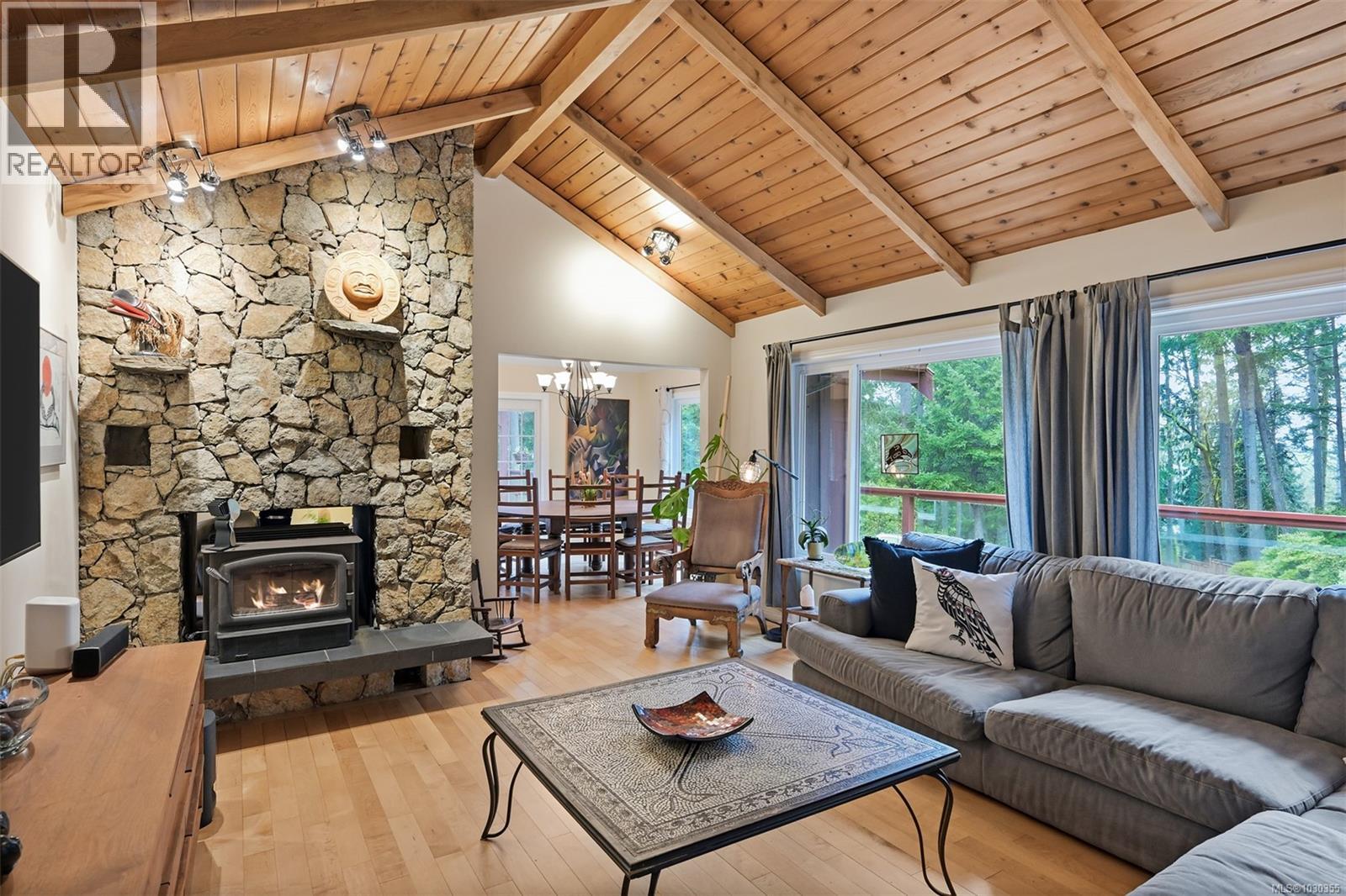 11391 WEST SAANICH RD - 10