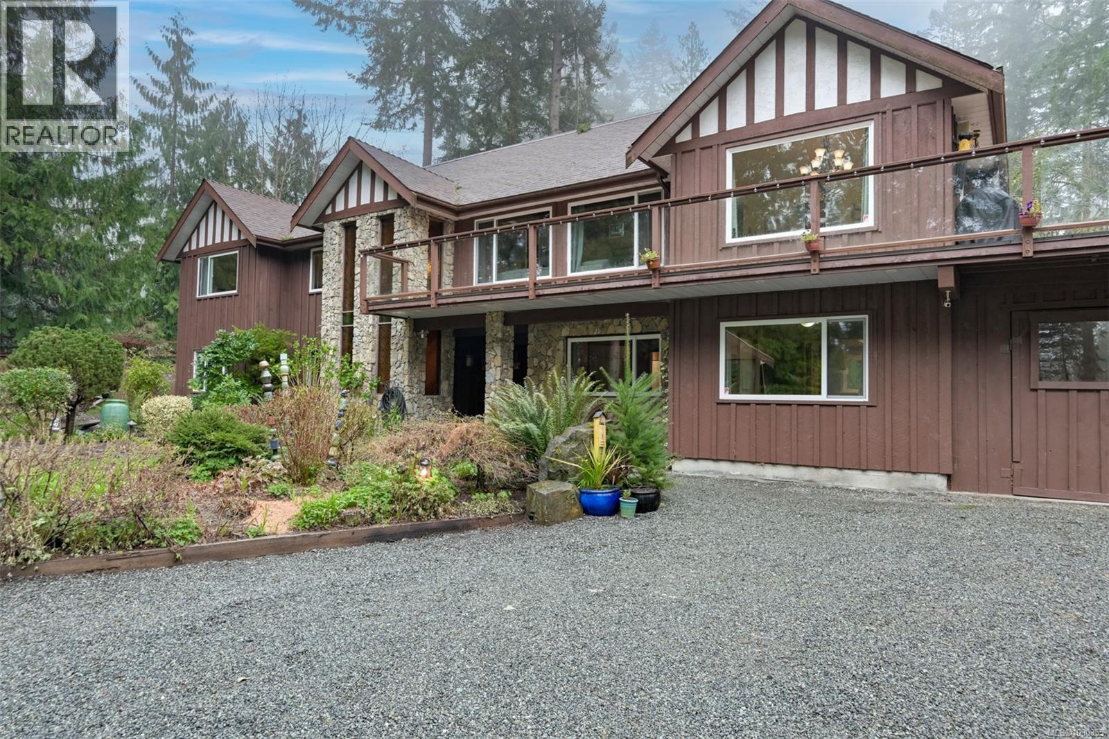 11391 WEST SAANICH RD - Image 2